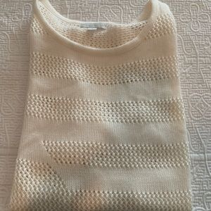 New York & Co. Off white top.